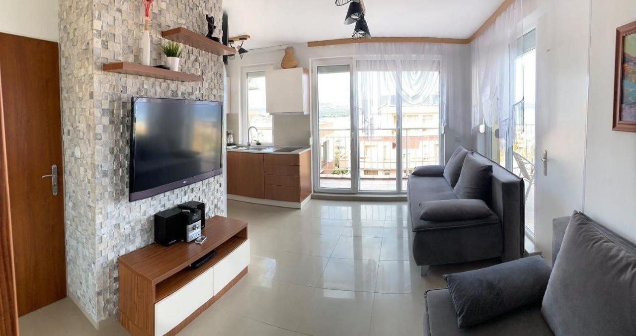Appartamento Golden View Przy Samym Morzu Plazy Primorsko Esterno foto